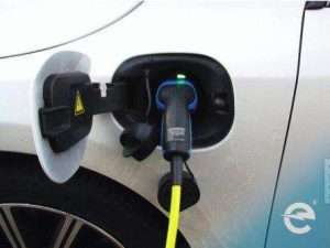 Elektromobilität: Plug in Hybrid Modelle von Autobauern selbst entzaubert