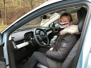 Aiways Fahrerseite bei der Testfahrt